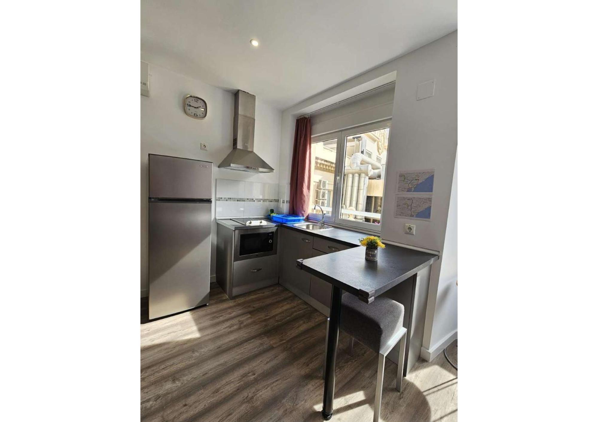 Apartamentos Turisticos Kenzamin อาลิกันเต ภายนอก รูปภาพ