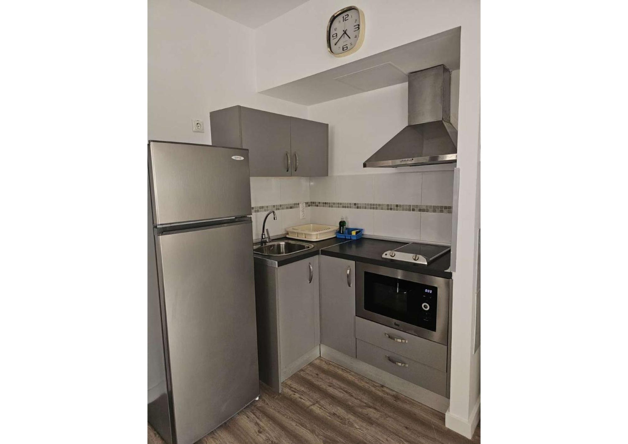 Apartamentos Turisticos Kenzamin อาลิกันเต ภายนอก รูปภาพ
