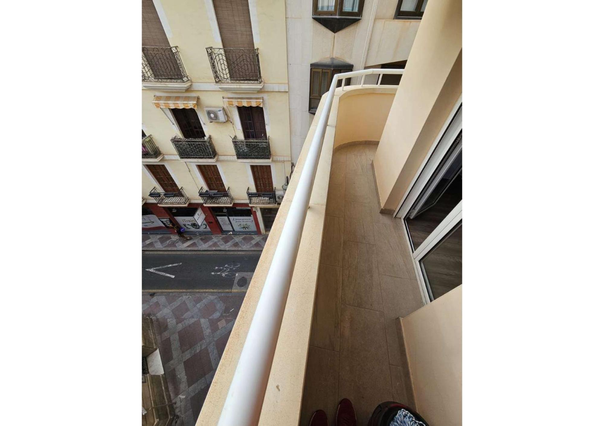 Apartamentos Turisticos Kenzamin อาลิกันเต ภายนอก รูปภาพ